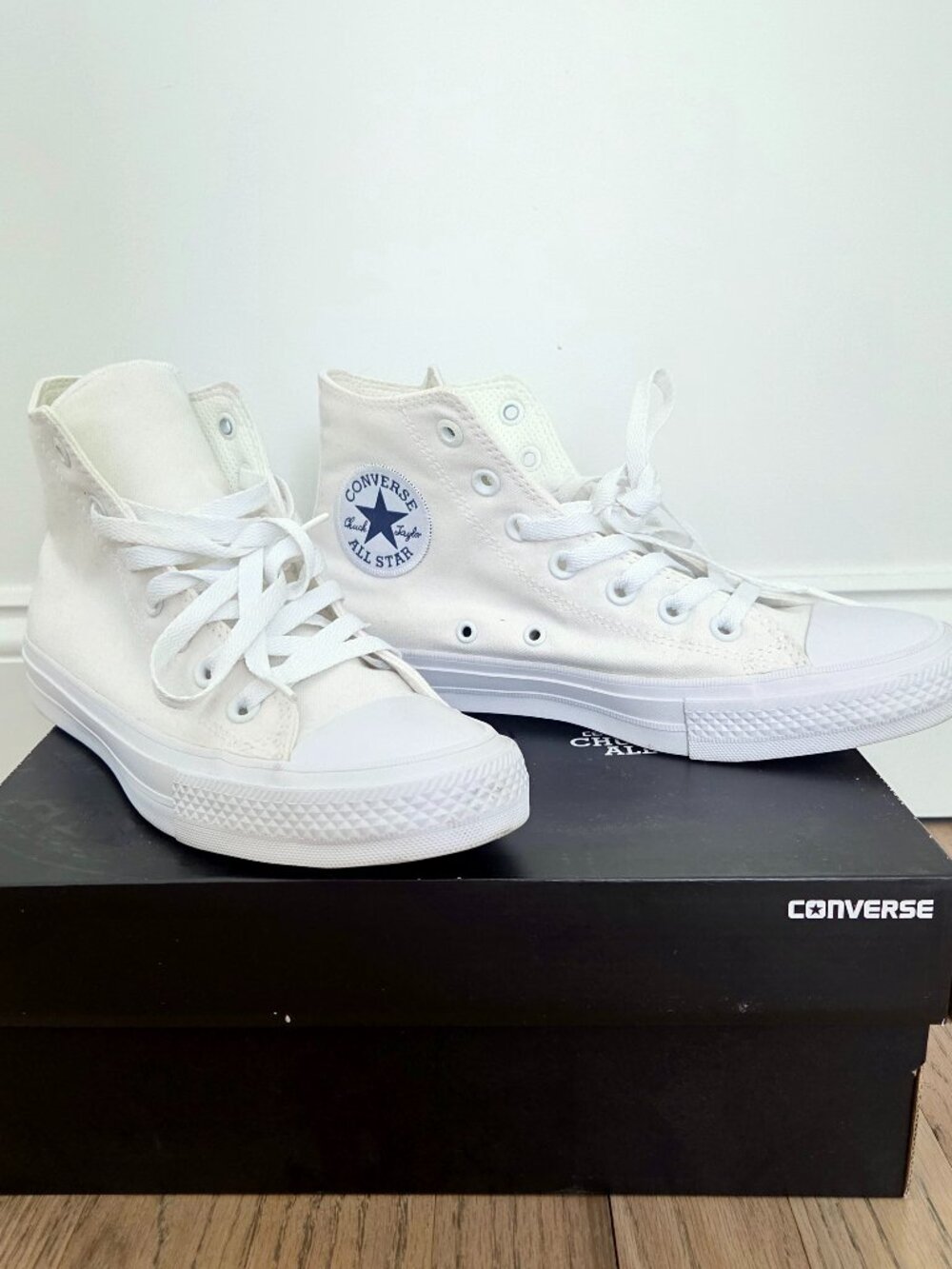 White Converse Chuck Taylor All Star II Lunarlon High Top Sneakers Unisex Size 8